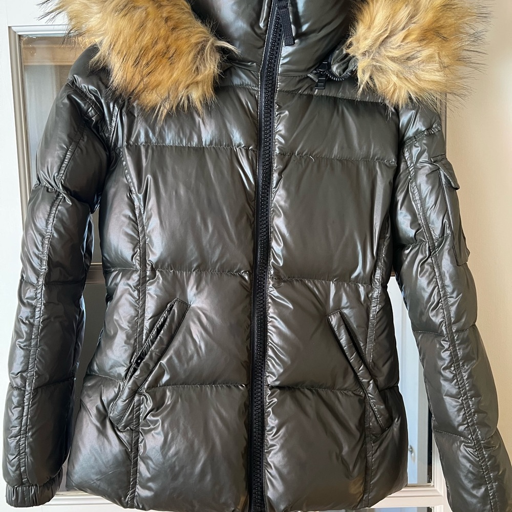 Aqua Black Puffer Jacket with Faux Fur Trim